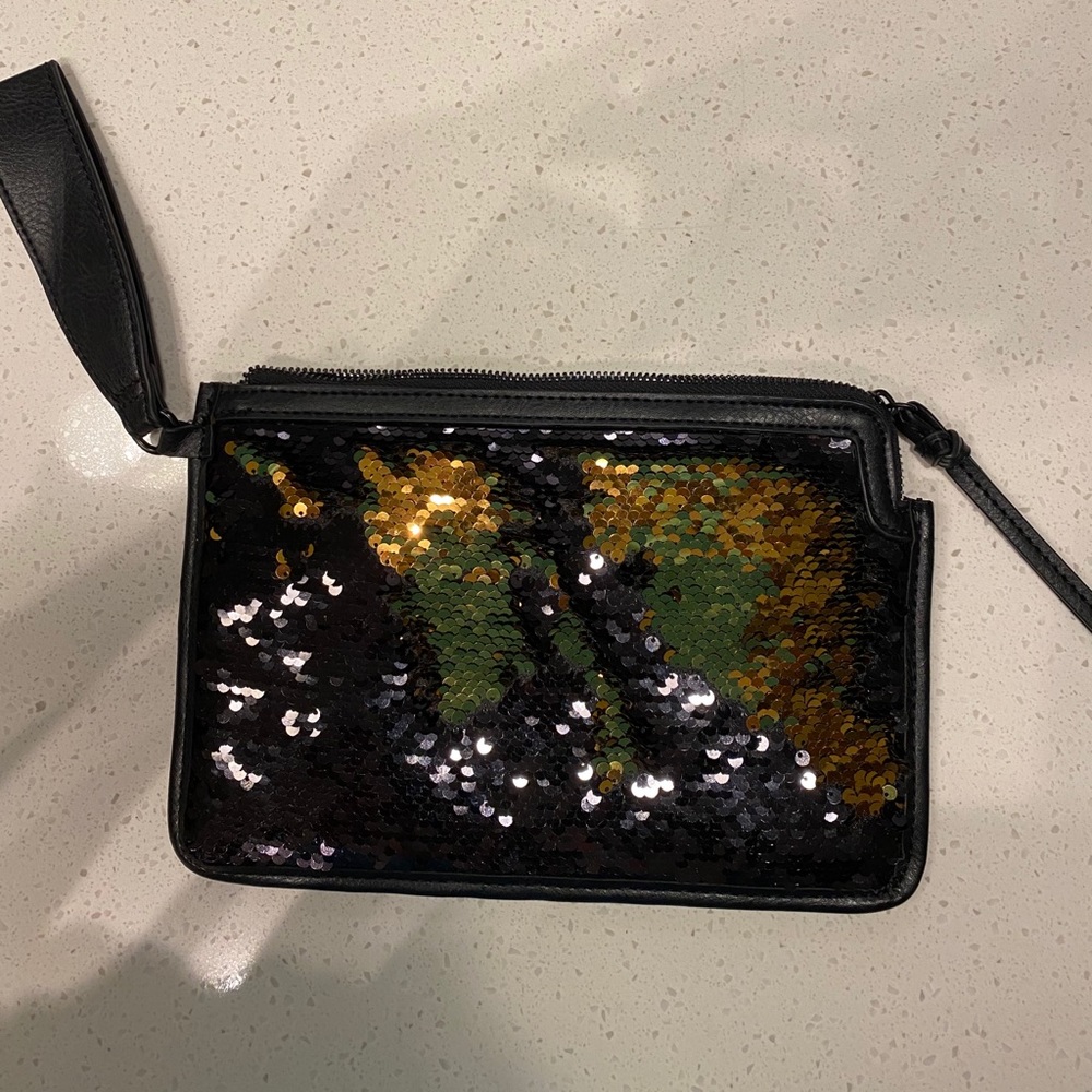 Wristlet/Clutch
